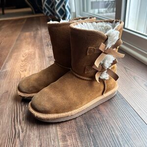 Koolaburra by Ugg “Victoria” Brown Suede Boots with Bow Detail